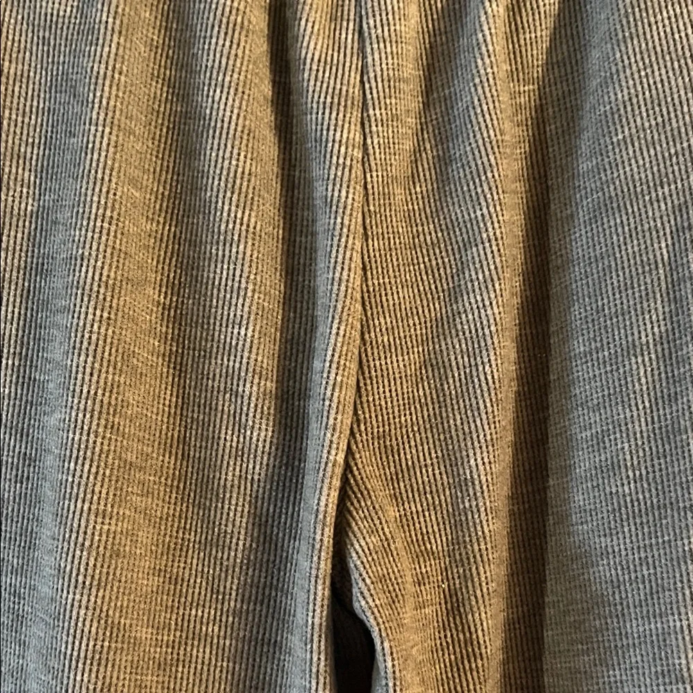 Shosho Gray Wide Leg Pants - Picture 5 of 5